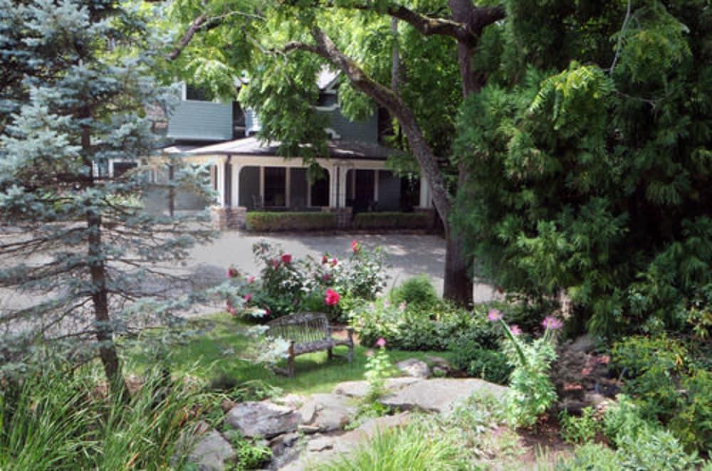 Black Walnut B&B Inn Asheville Exterior photo